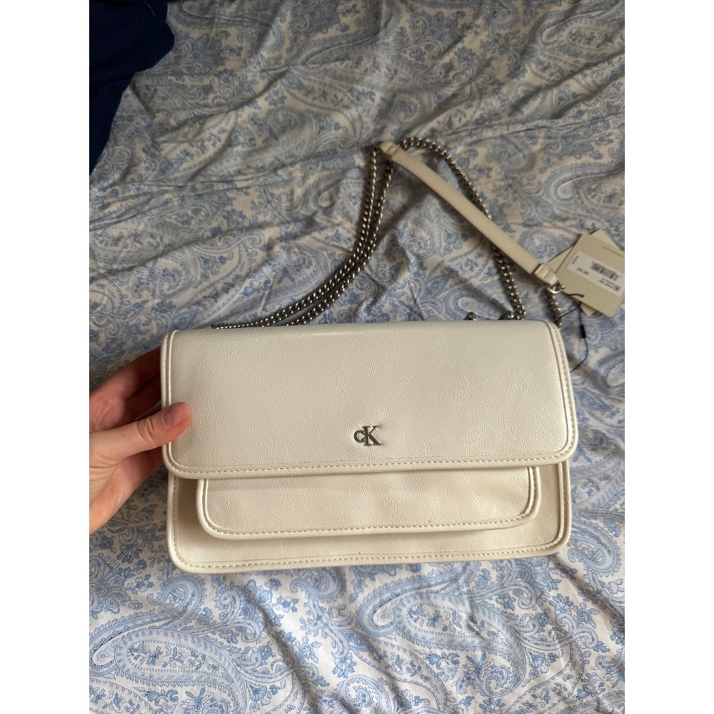 Calvin Klein White Chain Shoulder Crossbody Flap Bag NWT - Picture 5 of 10